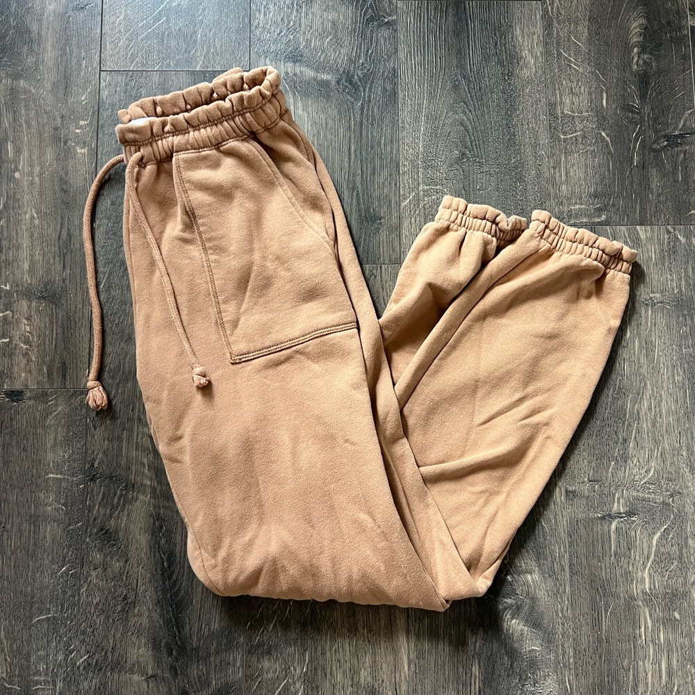 Abercrombie & Fitch Tan Joggers